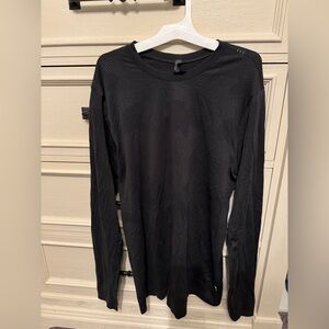 lululemon athletica Black Short Sleeve Tee